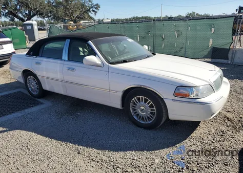 2010 Lincoln Town Car Signature Limited из США, поврежденный, VIN 2LNBL8CV6AX613342